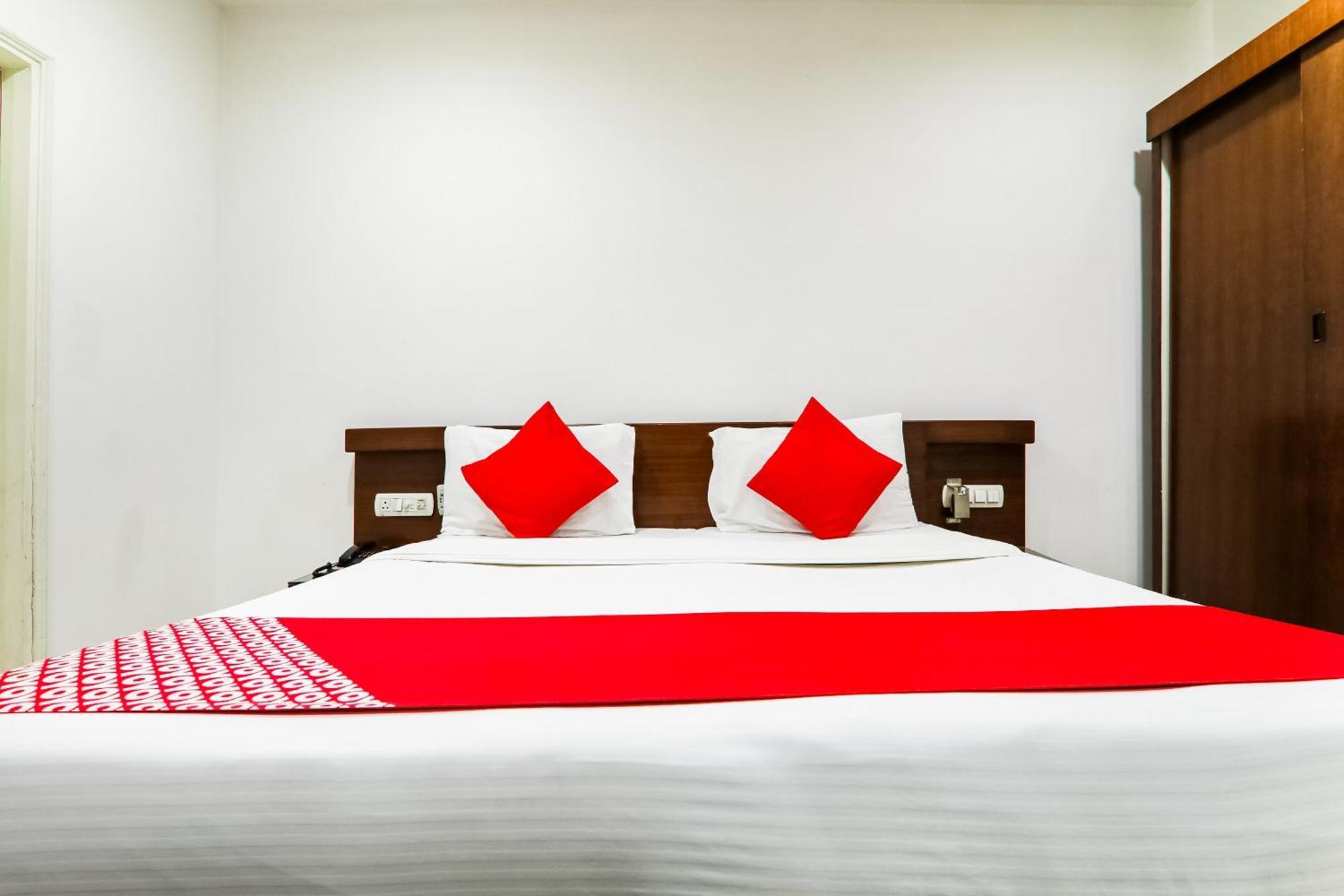 Hotel Sita Kiran Барели Экстерьер фото