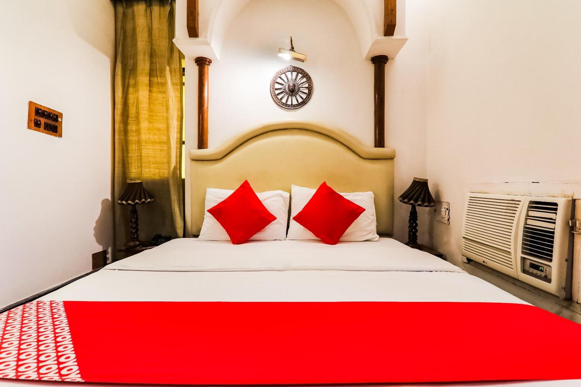 Hotel Sita Kiran Барели Экстерьер фото